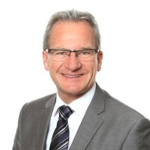 Dr. Bruno Peterer